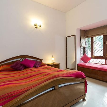 Eleven Bed & Breakfast New Delhi Buitenkant foto