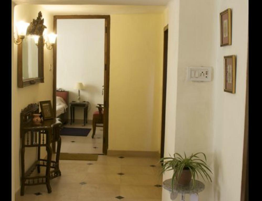 Eleven Bed & Breakfast New Delhi Buitenkant foto
